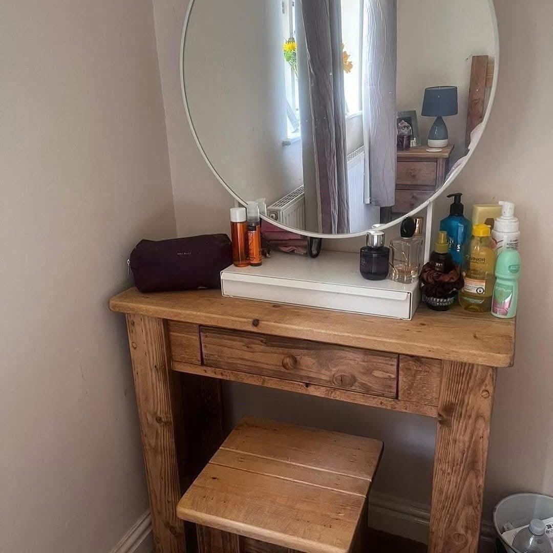 corner nook desk & stool corner nook desk & stool